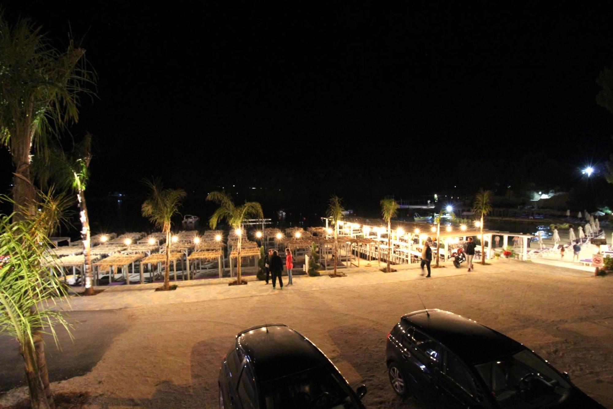 卡萨米尔Melina'S Seaside Retreat公寓式酒店 外观 照片
