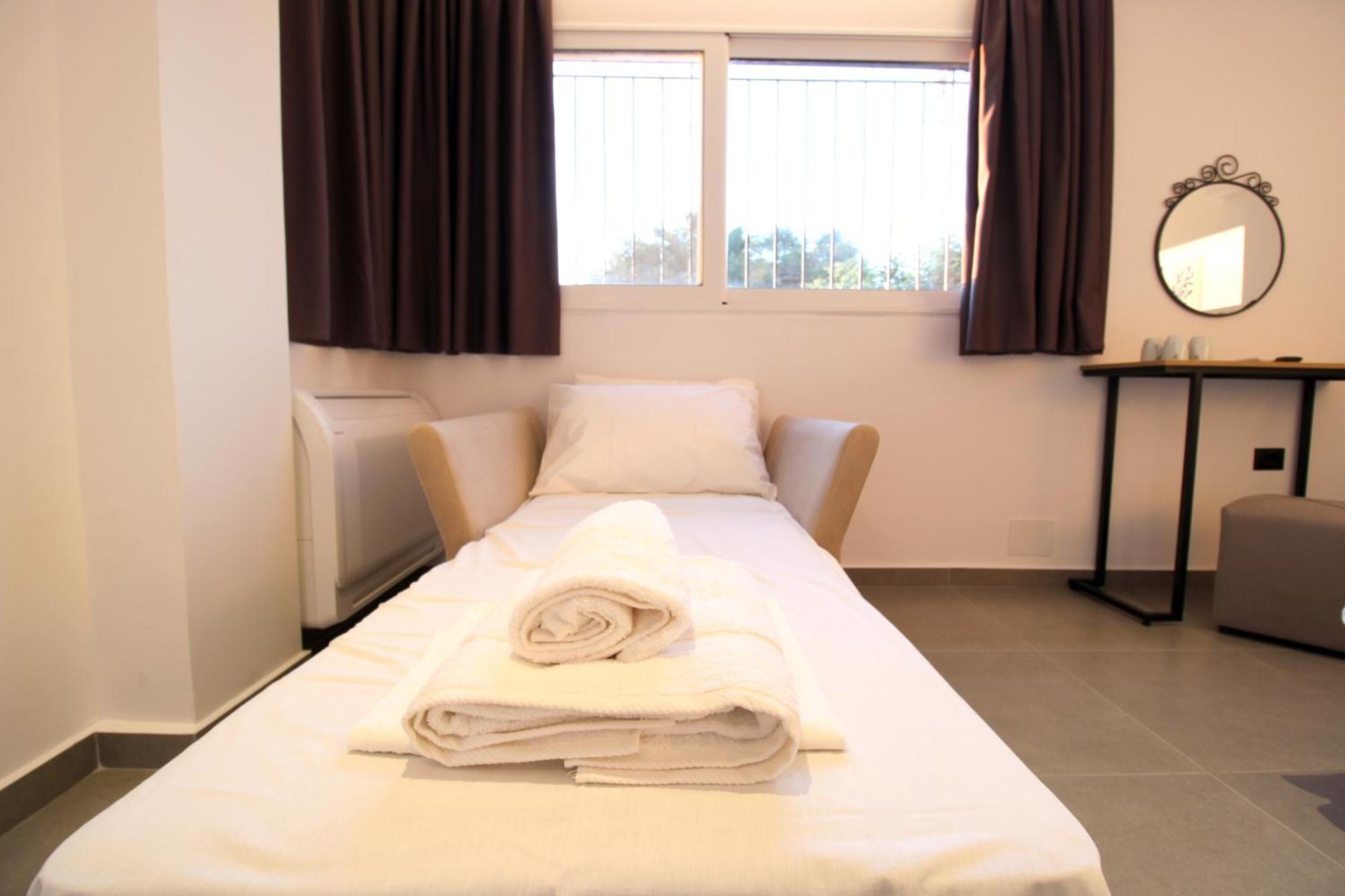 卡萨米尔Melina'S Seaside Retreat公寓式酒店 外观 照片