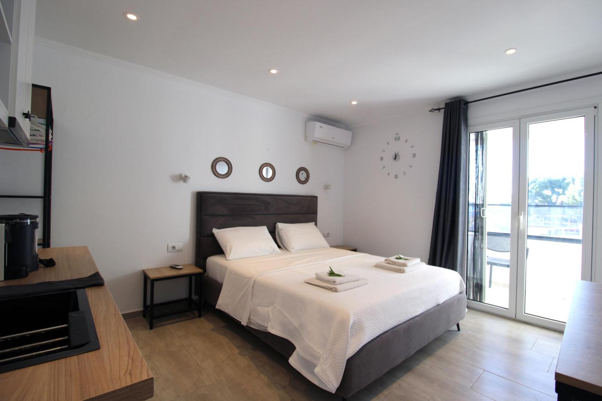 卡萨米尔Melina'S Seaside Retreat公寓式酒店 外观 照片